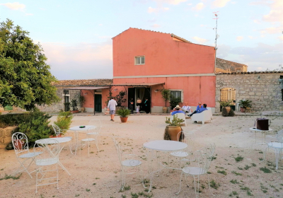 Casa Vacanze Dimora storica Il Baglio Di Kharrub Monolocale Scuderia